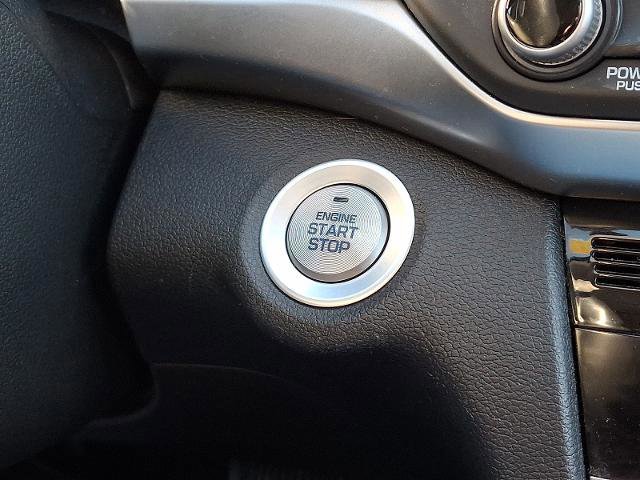 Used 2020 Hyundai Elantra Value Edition w/ Winter Weather Package image 21