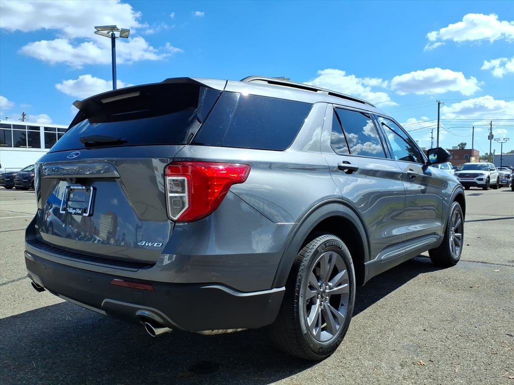 Certified 2023 Ford Explorer XLT w/ Equipment Group 202A image 2