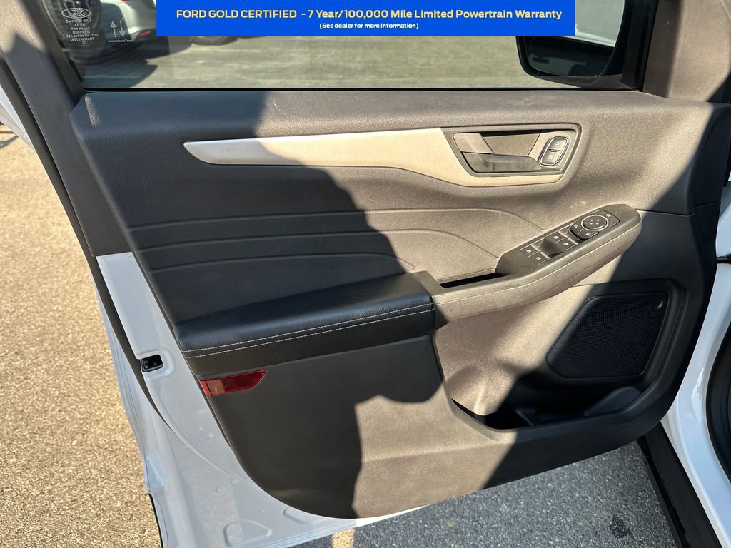 Certified 2022 Ford Escape SE AWD/4WD image 9