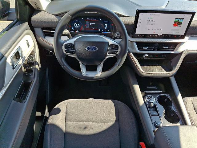Certified 2025 Ford Explorer Active AWD/4WD image 12