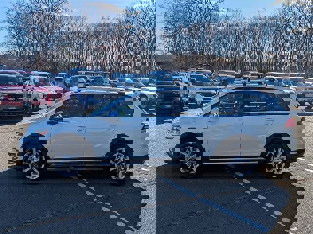 Used 2019 Volkswagen Golf Alltrack SE image 6