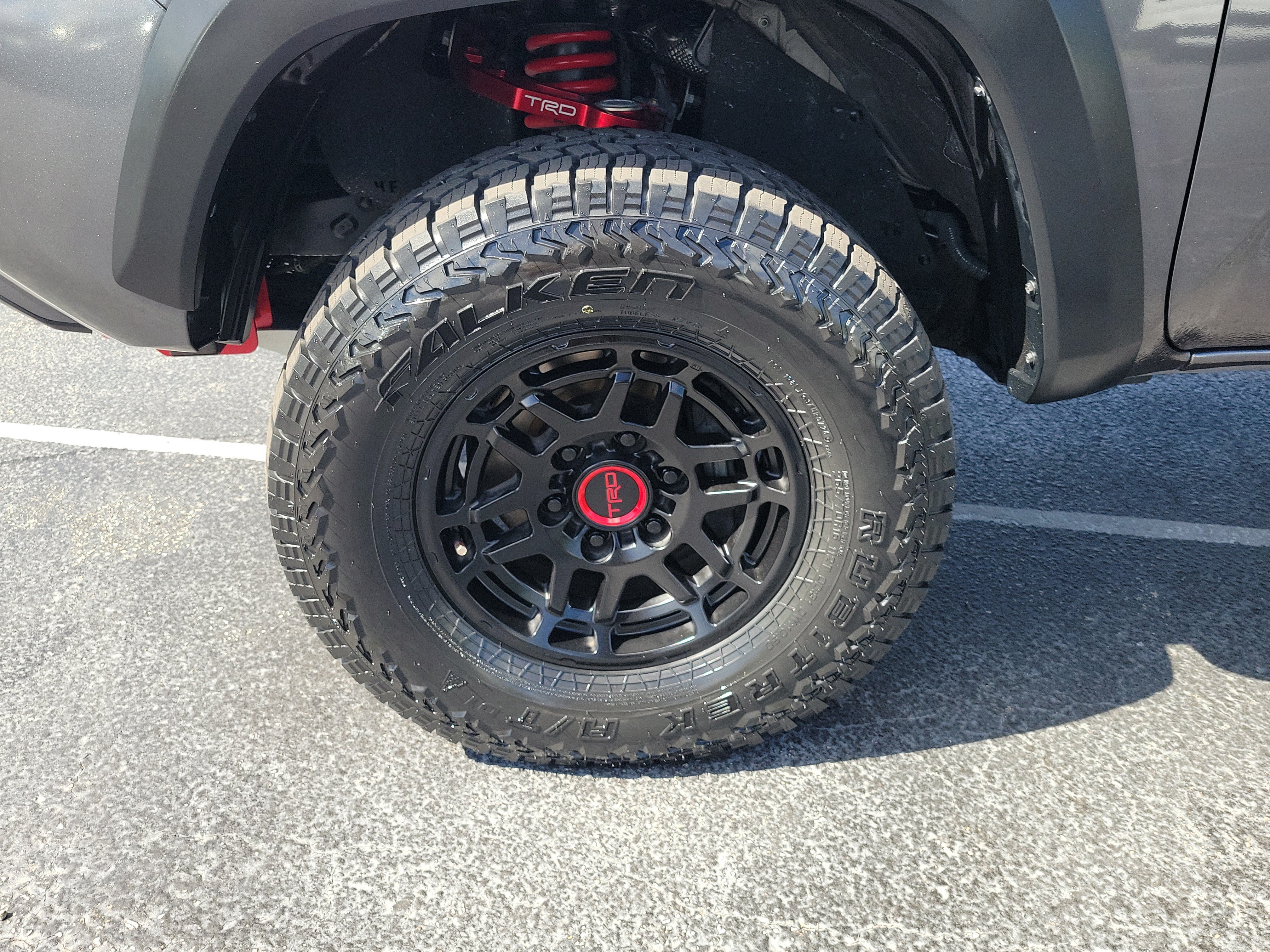 Used 2022 Toyota Tacoma TRD Pro AWD/4WD image 5