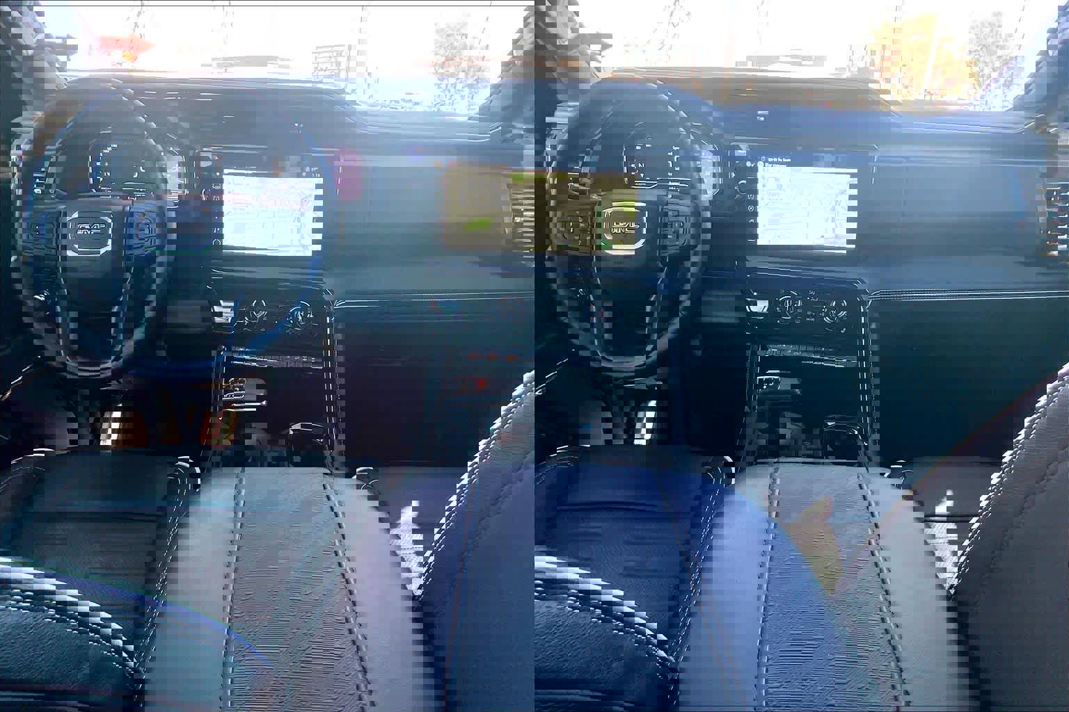 Used 2025 GMC Sierra 1500 AT4X image 15