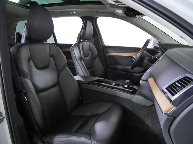 Used 2022 Volvo XC90 T8 Inscription Expression w/ Protection Package Premier AWD/4WD image 13