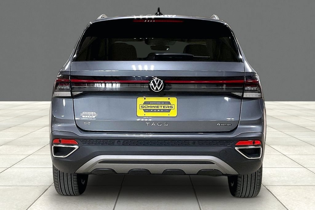 Used 2025 Volkswagen Taos SE AWD/4WD image 4