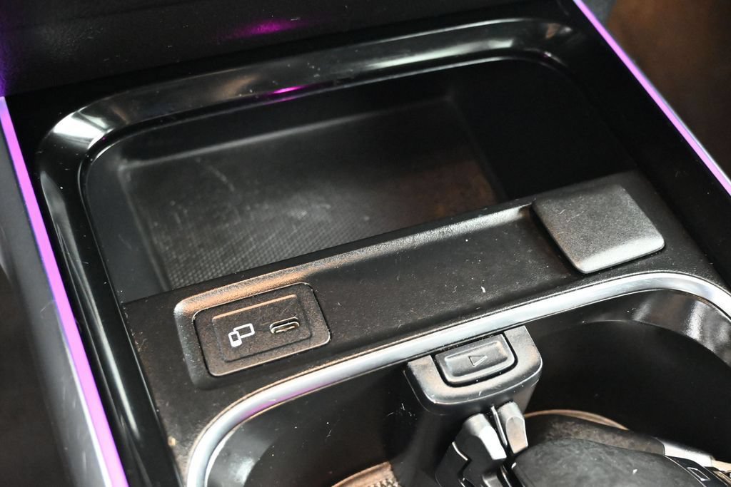 Used 2021 Mercedes-Benz GLB 250 image 17