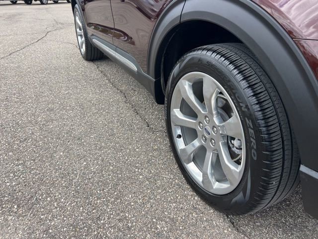 Certified 2020 Ford Explorer Platinum w/ Premium Technology Package AWD/4WD image 31