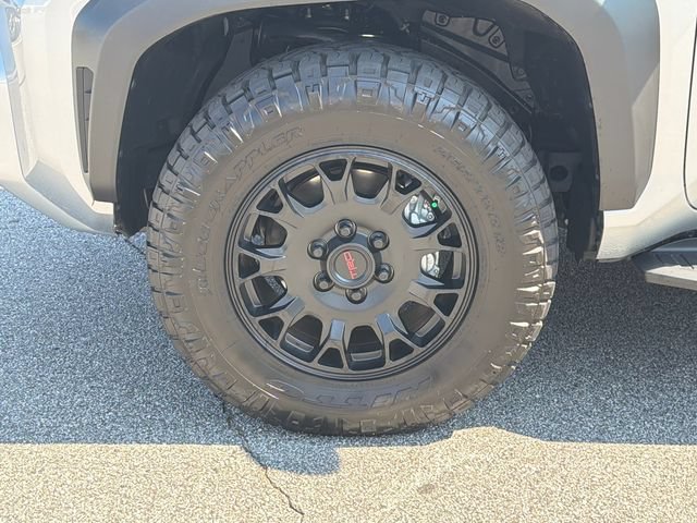 Used 2026 Toyota 4Runner TRD Off-Road Premium AWD/4WD image 13