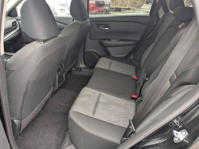 Used 2025 Nissan Rogue SV FWD image 15