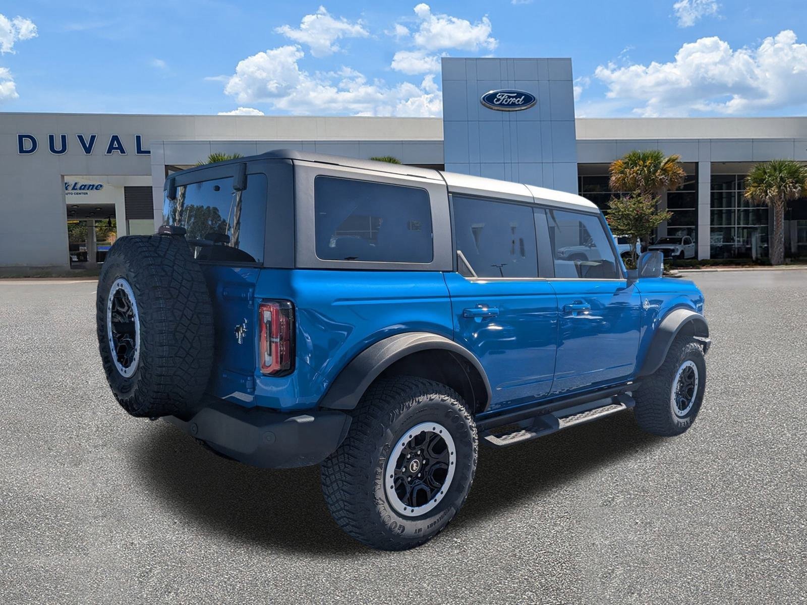 Certified 2024 Ford Bronco Outer Banks w/ Sasquatch Package image 4