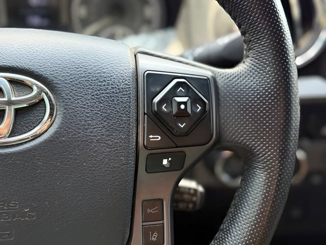 Used 2020 Toyota Tacoma TRD Off-Road AWD/4WD image 18