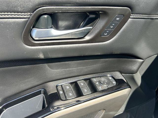 Used 2024 Nissan Pathfinder Platinum w/ Cargo Package FWD image 29