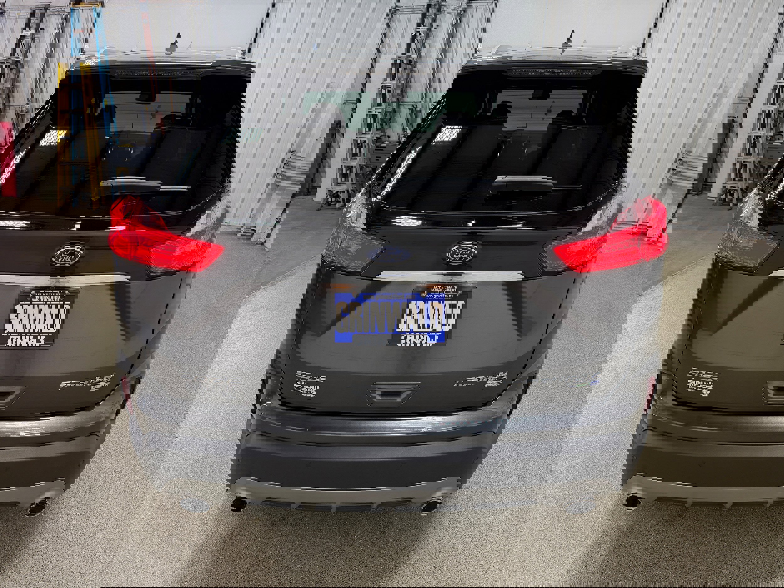 Certified 2019 Ford Edge Titanium w/ Cold Weather Package AWD/4WD image 28