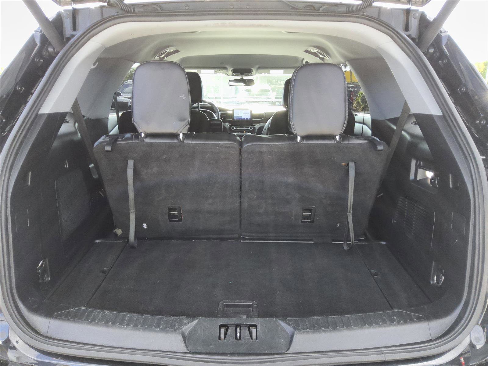 Certified 2021 Ford Explorer Limited AWD/4WD image 10