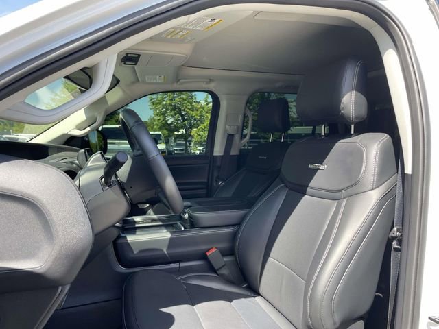 Certified 2025 Ford Expedition Max Platinum w/ Driver's Package AWD/4WD image 22