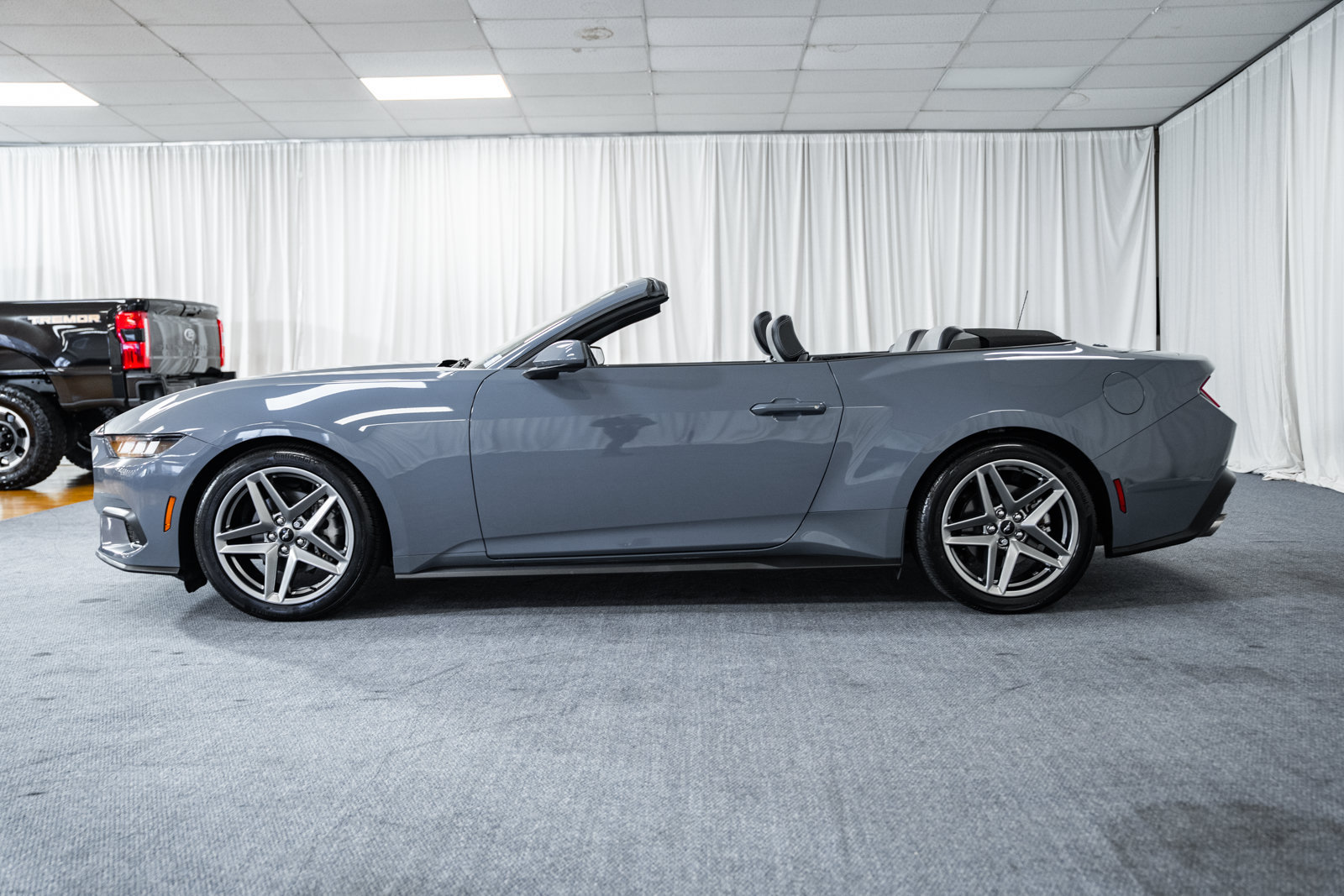 Certified 2024 Ford Mustang Convertible RWD image 21