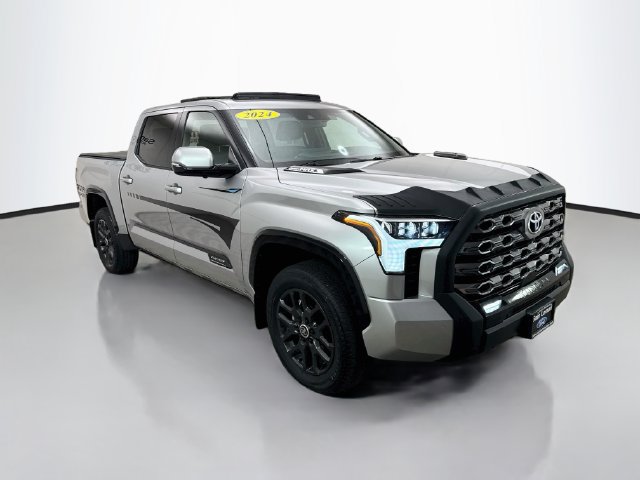 Used 2024 Toyota Tundra Platinum AWD/4WD image 1
