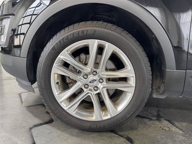 Certified 2017 Ford Explorer XLT w/ Equipment Group 202A AWD/4WD image 10