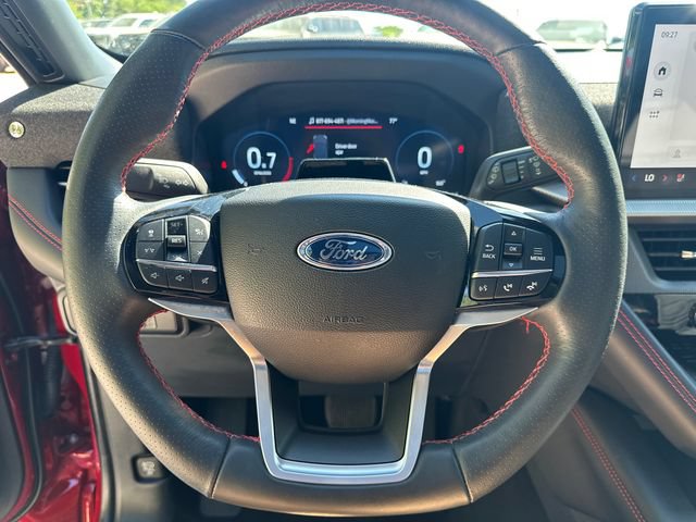 Certified 2025 Ford Explorer ST-Line w/ Premium Package AWD/4WD image 33