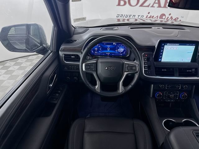 Used 2023 Chevrolet Suburban Z71 w/ Luxury Package image 28