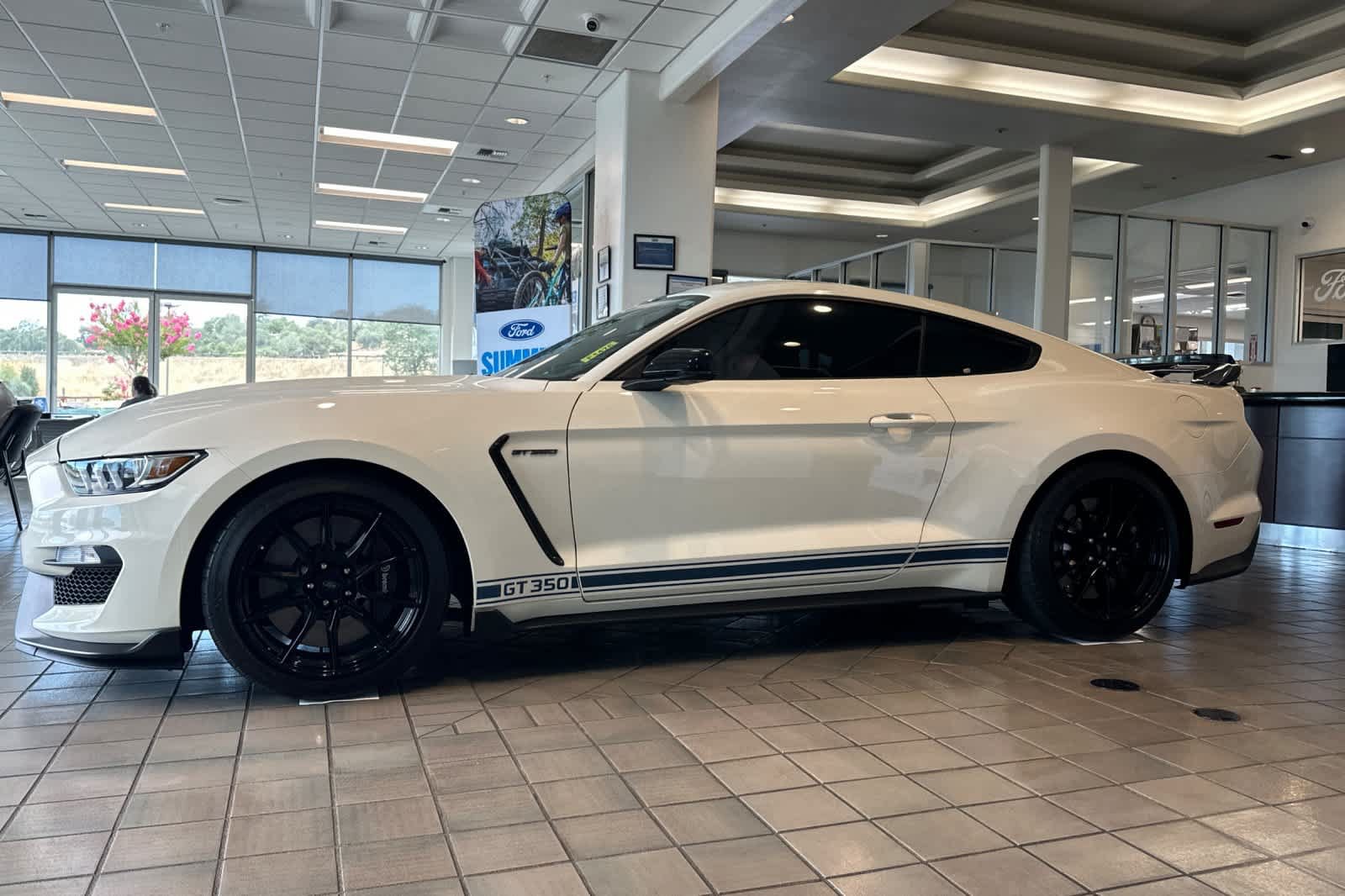 Certified 2020 Ford Mustang Shelby GT350 w/ Technology Package RWD image 7