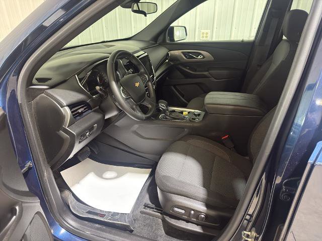 Used 2023 Chevrolet Traverse LT image 7