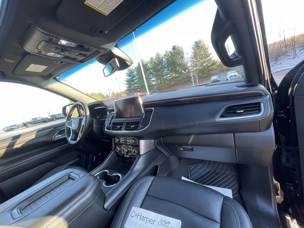 Used 2024 Chevrolet Suburban Z71 w/ Luxury Package image 13