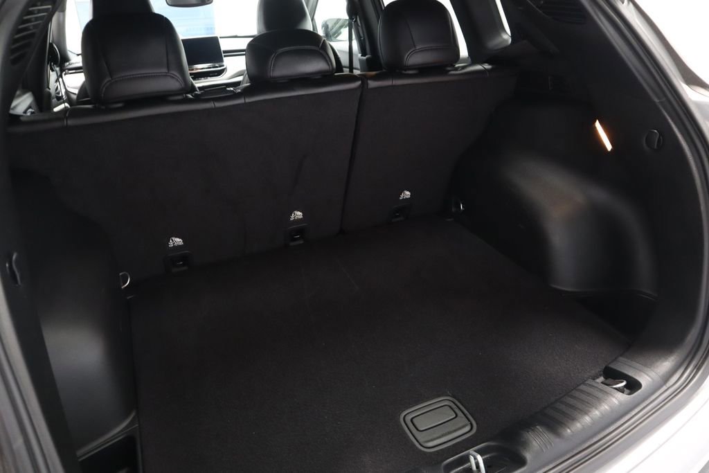 Used 2024 Jeep Compass Limited image 17