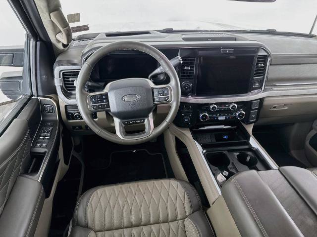 Certified 2025 Ford F450 Platinum w/ Platinum Plus Package AWD/4WD image 25