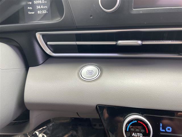 Used 2022 Hyundai Elantra SEL FWD image 22