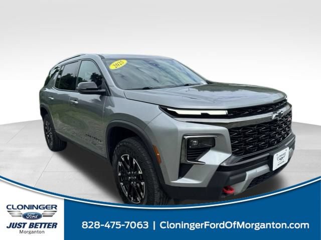 Used 2025 Chevrolet Traverse Z71 AWD/4WD image 1