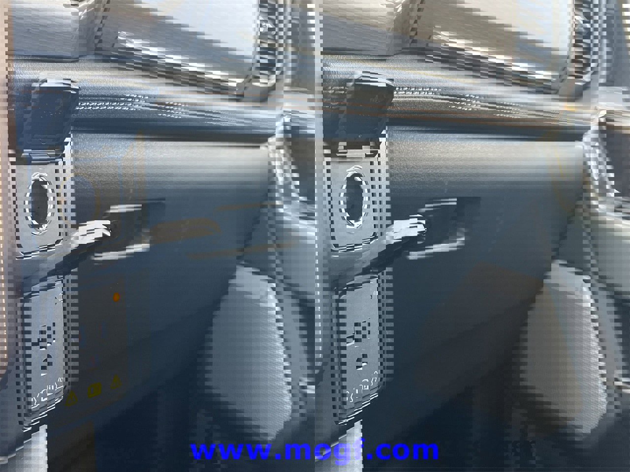 Certified 2022 Ford F150 Lightning Lariat w/ Equipment Group 511A High image 16