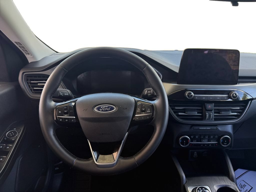Certified 2025 Ford Escape Active w/ Cold Weather Package FWD image 24