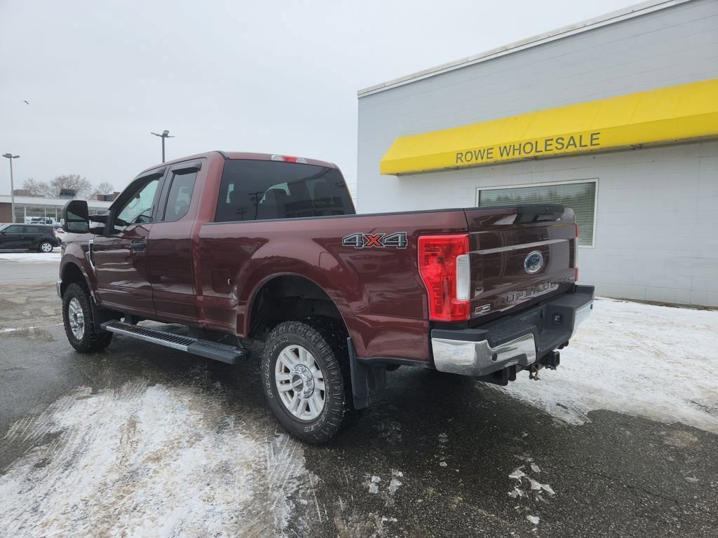 Certified 2017 Ford F250 XLT w/ XLT Value Package image 5