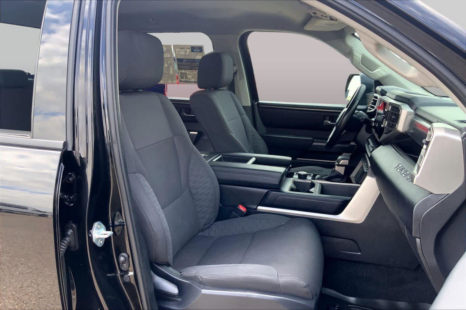 Used 2024 Toyota Tundra SR5 AWD/4WD image 9