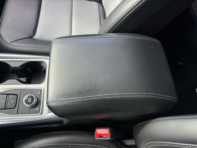 Certified 2023 Ford Explorer XLT w/ Equipment Group 202A AWD/4WD image 19