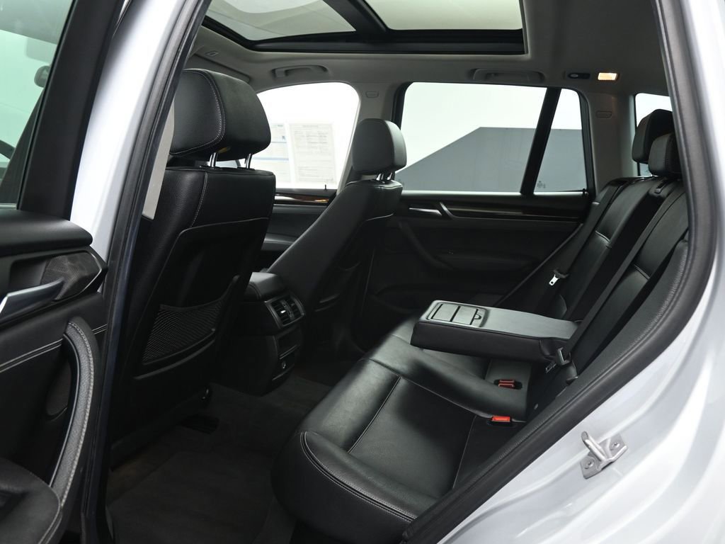 Used 2017 BMW X3 xDrive28i image 46