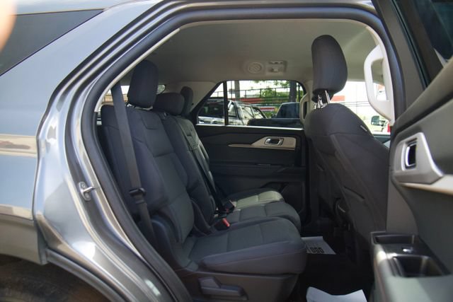 Certified 2025 Ford Explorer Active AWD/4WD image 26