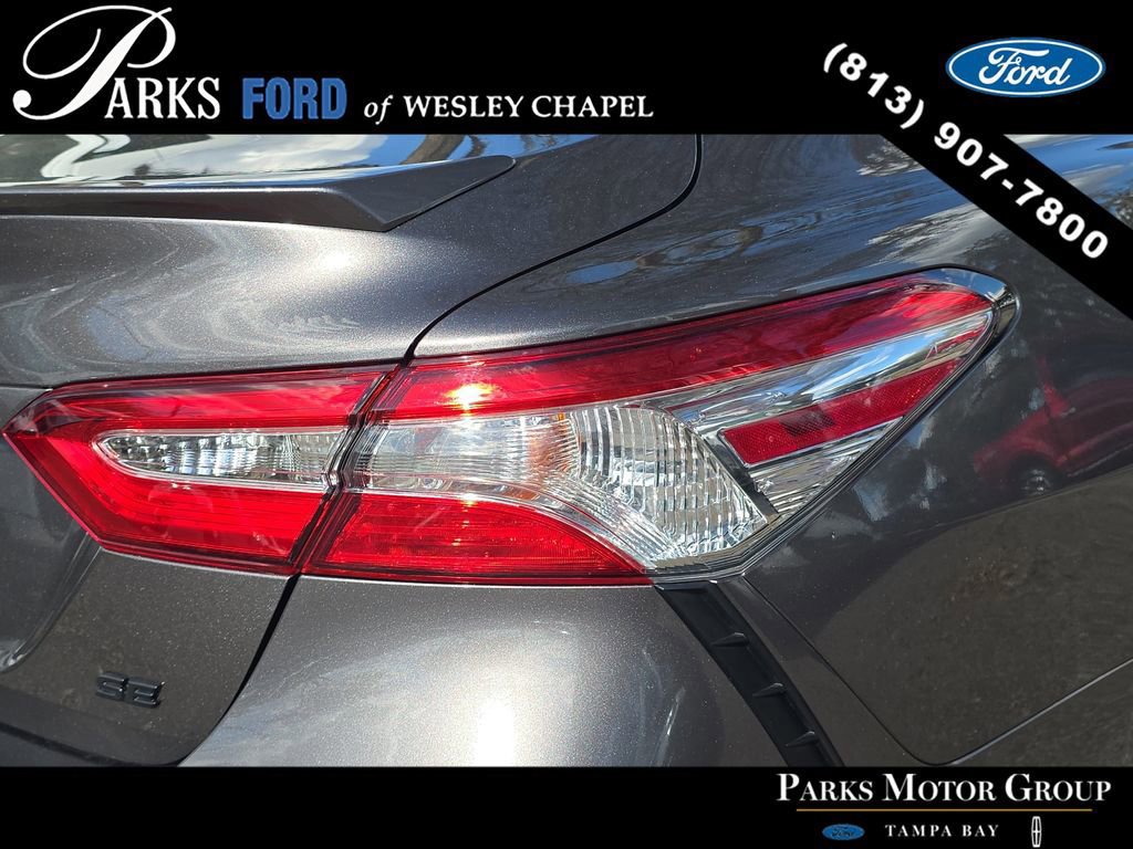 Used 2020 Toyota Camry SE image 7