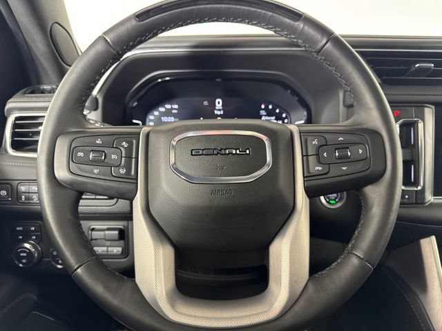 Used 2024 GMC Yukon XL Denali w/ Advanced Technology Package AWD/4WD image 19