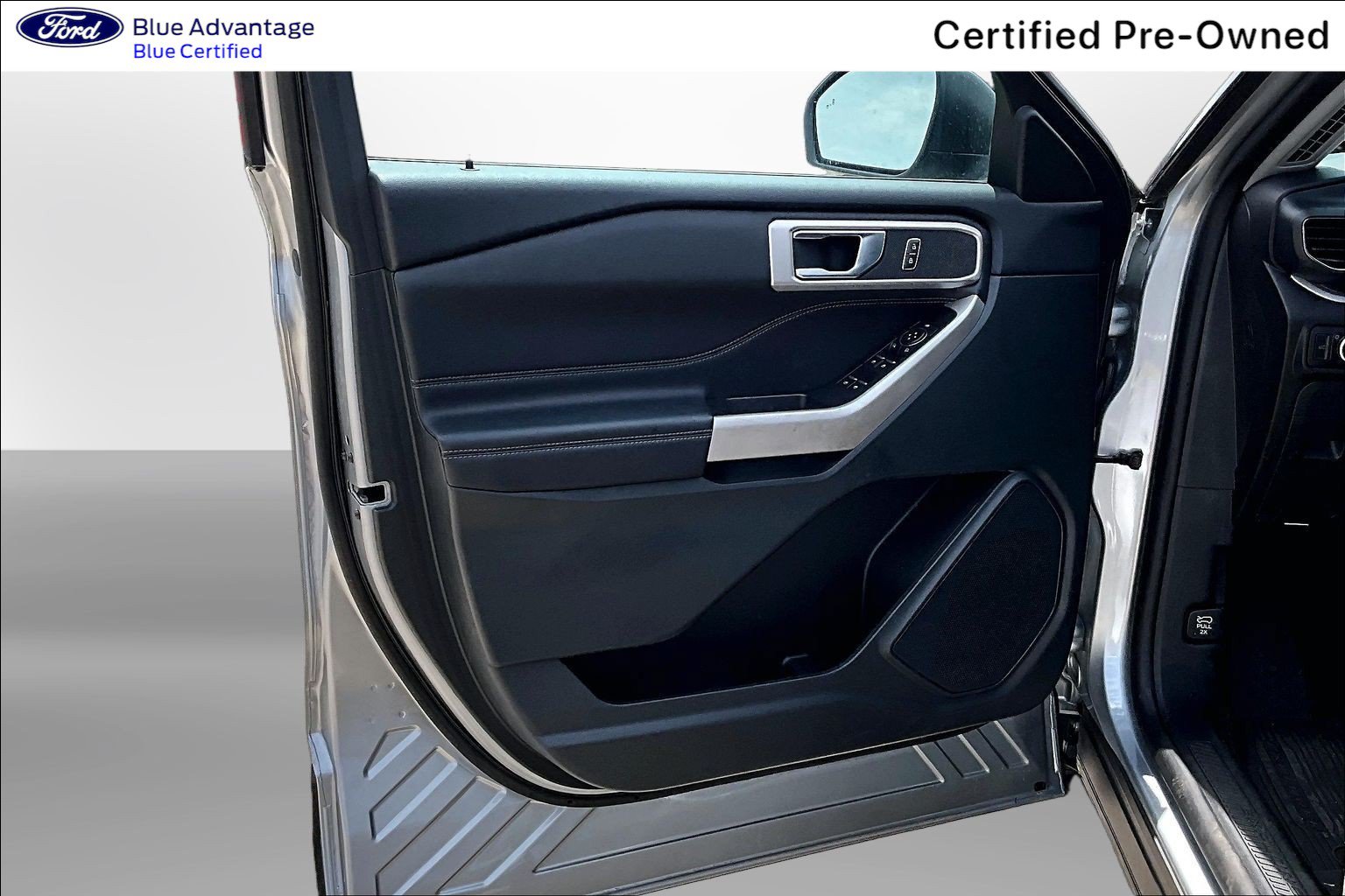 Certified 2024 Ford Explorer XLT w/ Equipment Group 202A AWD/4WD image 26