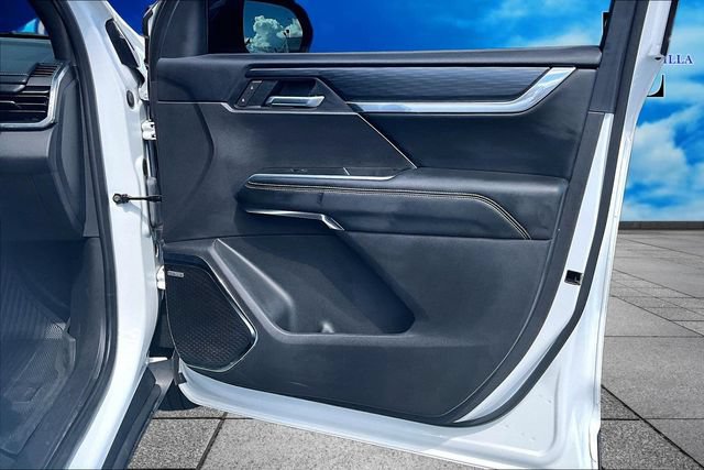 Used 2025 GMC Acadia Elevation w/ LPO, Floor Liner Package FWD image 21