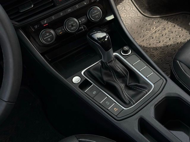 Used 2024 Volkswagen Jetta SEL FWD image 29