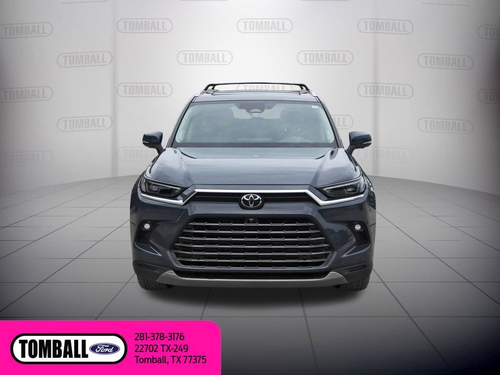 Used 2024 Toyota Grand Highlander AWD image 2