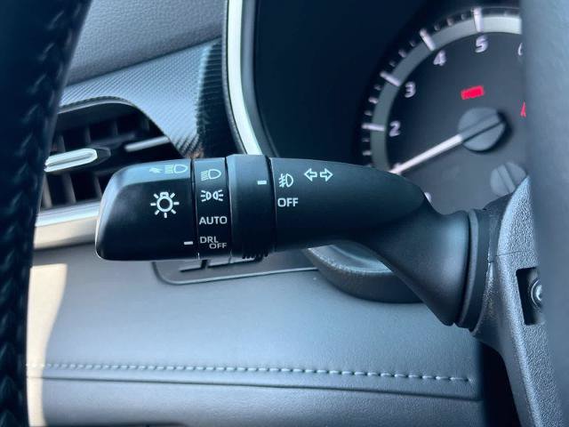 Used 2023 Toyota Highlander XSE AWD/4WD image 28