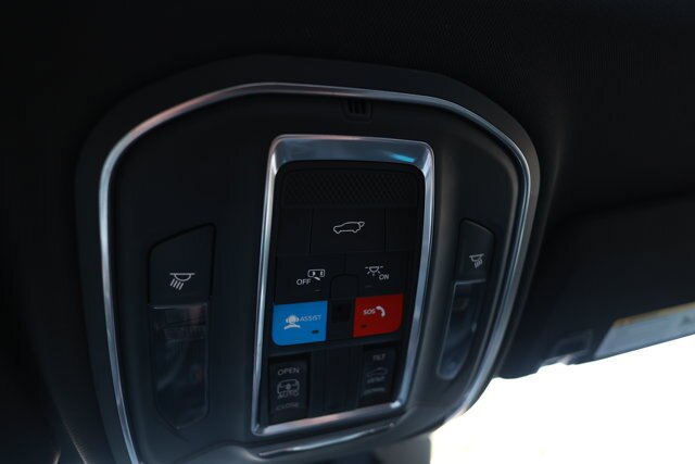 Used 2023 Jeep Grand Cherokee Altitude AWD/4WD image 18