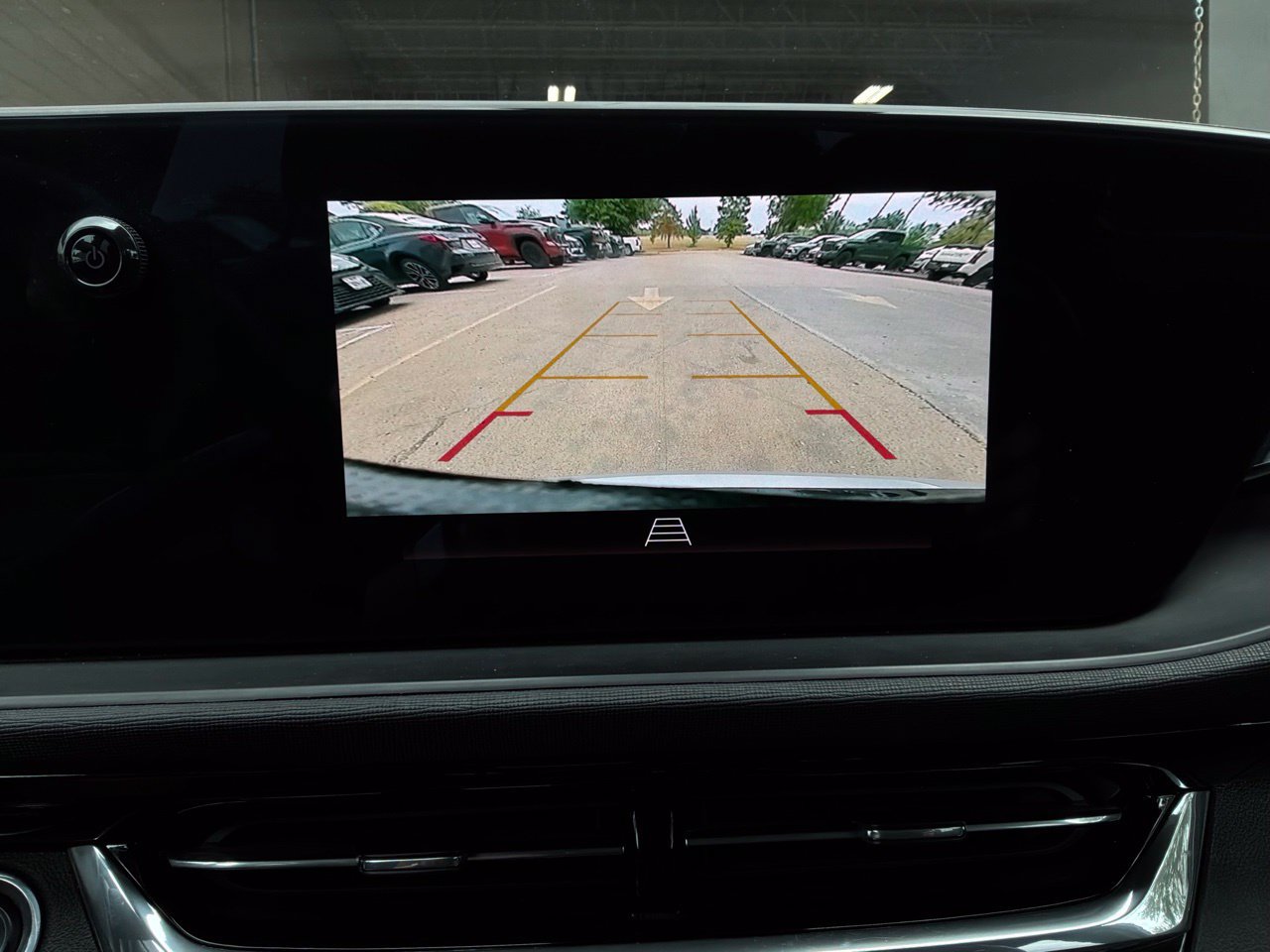 Used 2025 Buick Envista Sport Touring FWD image 30