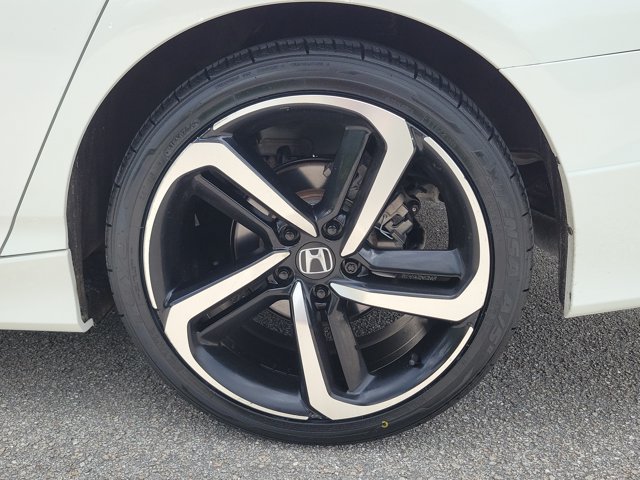Used 2022 Honda Accord Sport image 4