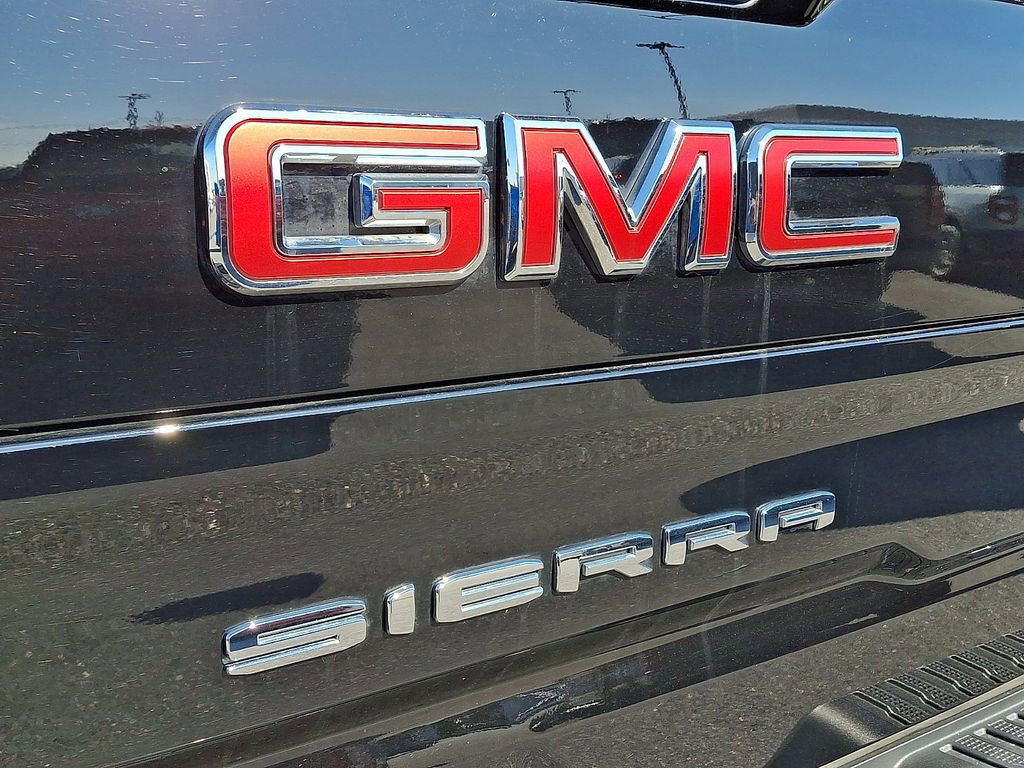 Used 2023 GMC Sierra 1500 AT4 w/ AT4 Premium Package image 32