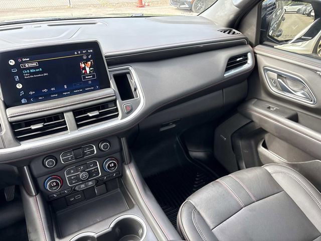 Used 2022 Chevrolet Suburban RST w/ Luxury Package image 15